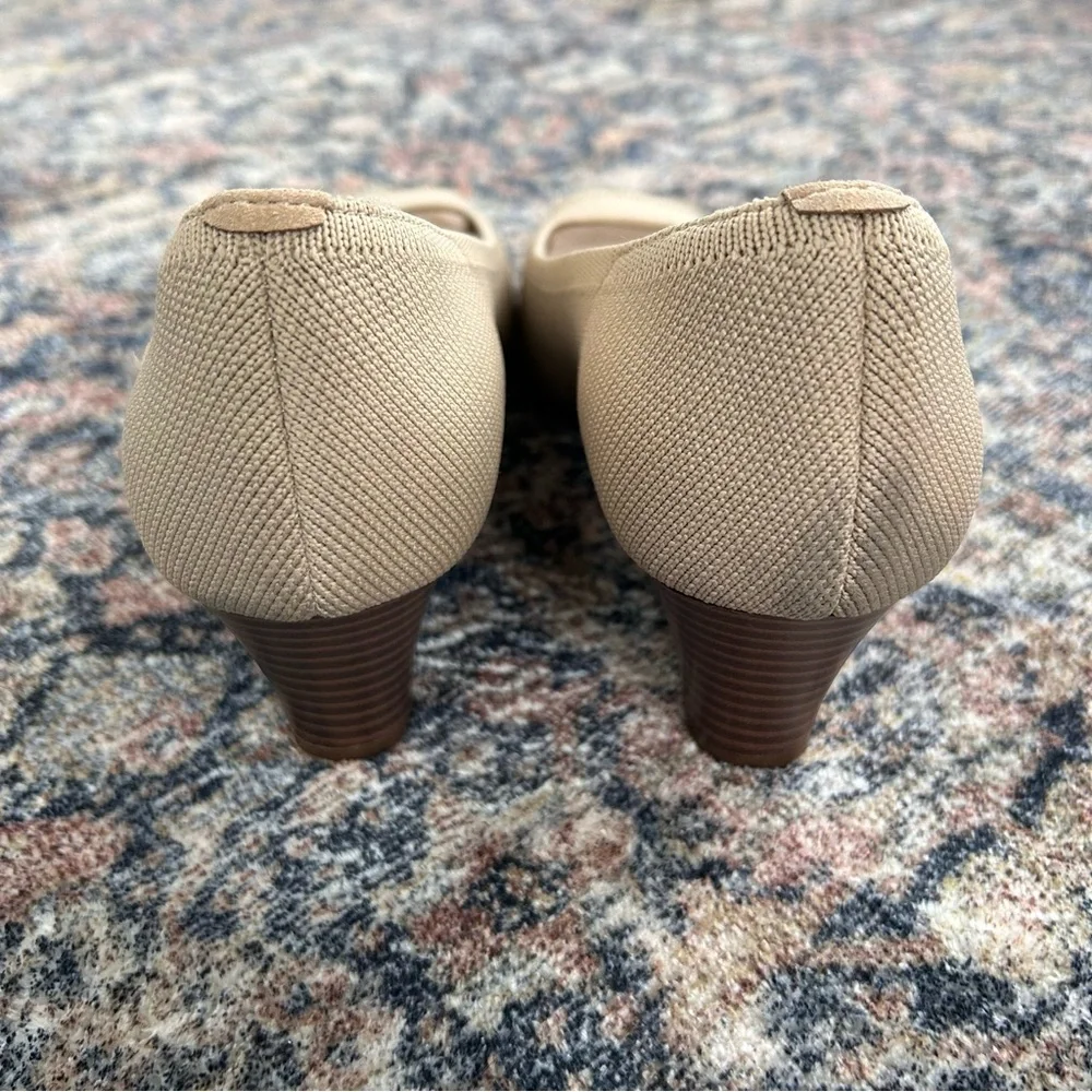 Vivaia Tamia Peep Toe Wedge in Almond Beige Cream size 40.5 / 9.5 US